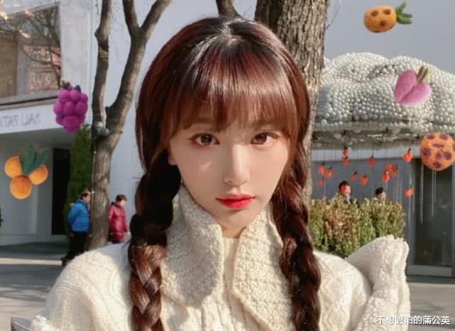 赵小棠▲青你2古装，虞书欣赵小棠没变化，“俯拍视角”孔雪儿脸型引热议