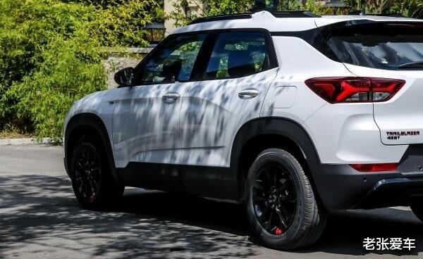 本田UR-V|顶配跌到13万，成合资车\价格屠夫\，配四驱9AT油耗6，完胜CRV