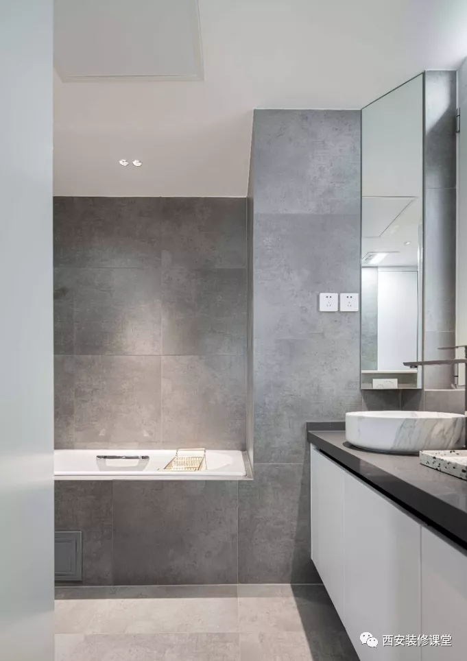 「」100㎡大手笔改造，客厅卧室互换，主卫变两卫