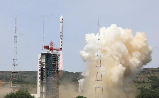 『遥感卫星』昨日上午，一颗遥感卫星在太原发射升空，一举打破西方技术垄断