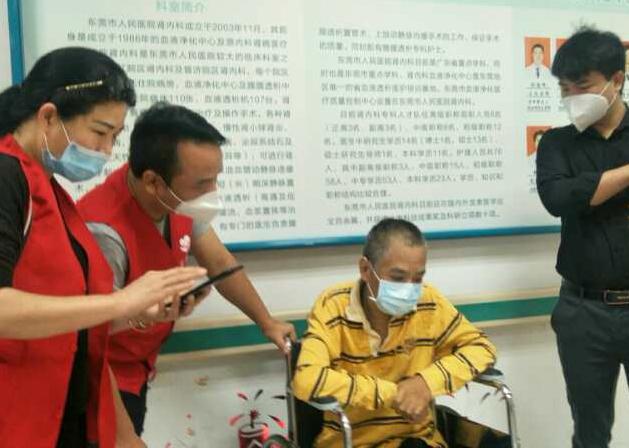 爱·回家@医学生拿不到毕业证流浪16年患上肾衰竭，父母掏空家底只为找儿子