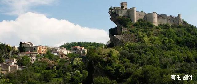 姐姐|毁童年系列：这部奇幻片改编自童话，却比童话现实刺骨