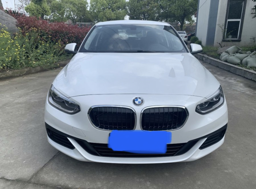 「宝马3系」为了面子，月薪5000的我贷款入手宝马1系，现在感觉快撑不住了