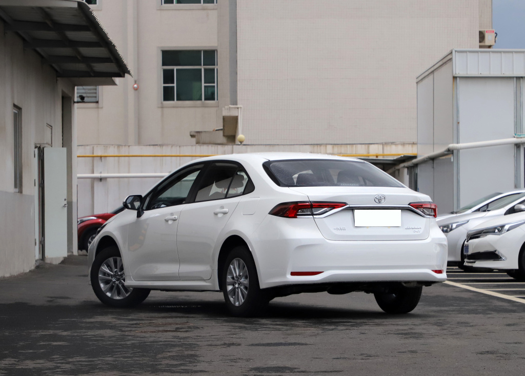 丰田卡罗拉|丰田的“省油王”，全系标配8气囊，低至11万多，全球销量第一