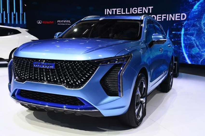 [新哈弗h6]魏建军又要火了！全新H6雏形曝光，打开出门，连宝马奔驰都眼红了