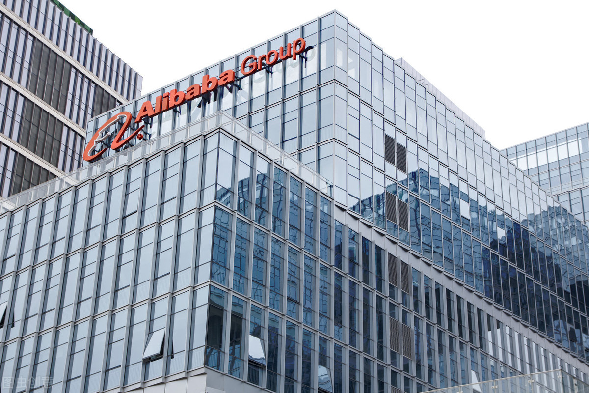 阿里巴巴|阿里巴巴属于什么企业?马云回答4个字,美国记者脸都绿了