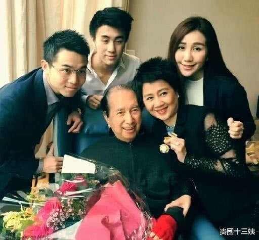 何超雄@争产风云再起！二房资产高达1100亿，赌王病逝前大房已爆内讧