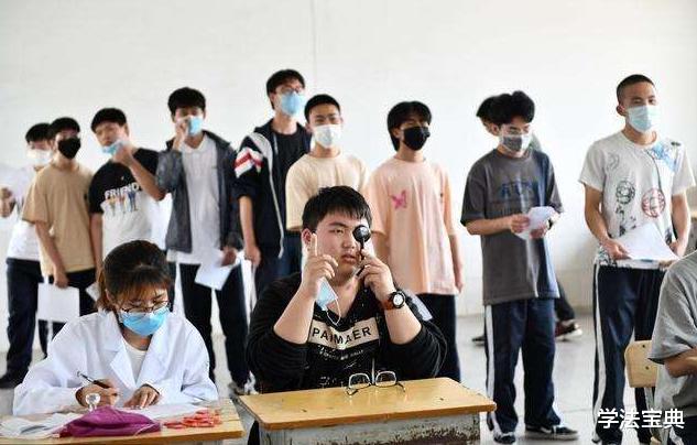 『』高考冲刺阶段，家长小心孩子眼睛出问题，已有高三学生“中招”