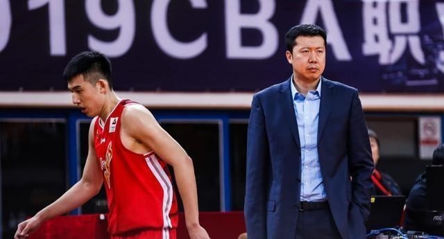 八一男篮▲刘玉栋接手主帅成定局?八一男篮正式表态,冲击季后赛是不变目标
