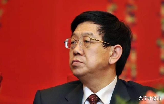 #暴雨#限高令来了，专家：几十年后高层住宅房价大幅贬值，或变成平民区