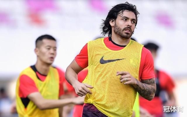 『亚冠』上午10点，亚冠传来最新消息，恒大上港恐陷入苦战