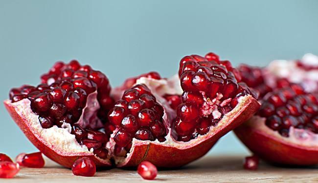 『榴莲』公认“最难剥”几种水果，榴莲上榜，有人愿给你剥一定是“真爱”