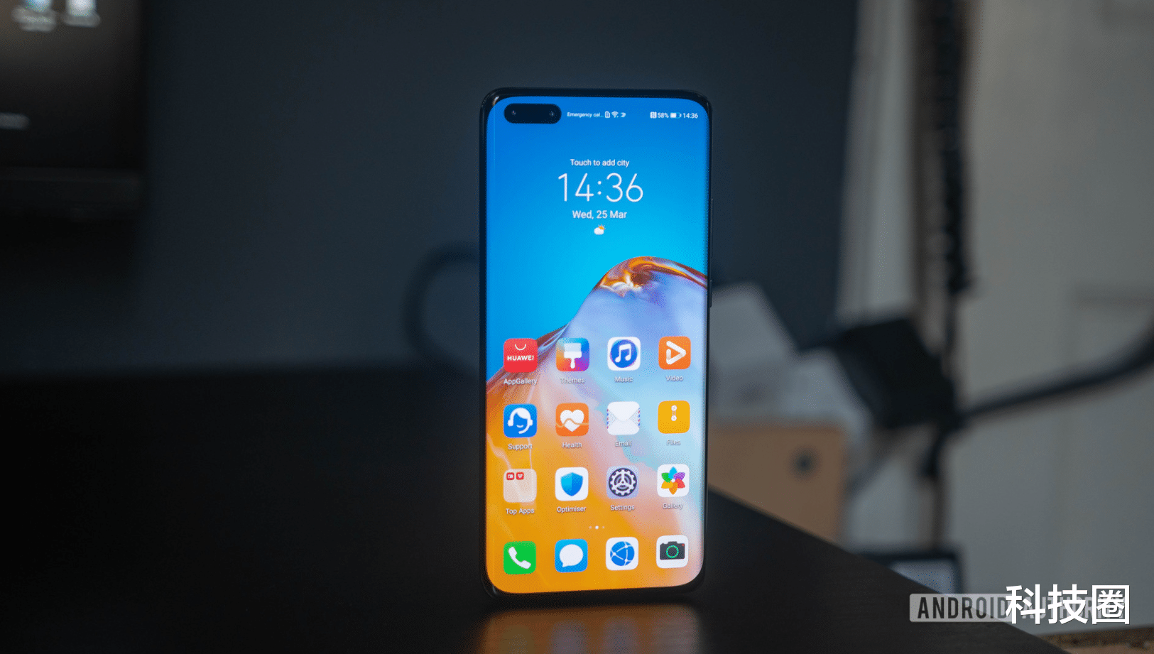 苹果|小米能花钱定制和三星差距不大的屏幕，为什么华为不做？