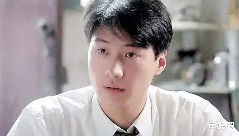 刘德华@你红，你红得过黎明吗？黎明说过输给谁也不能输给刘德华。