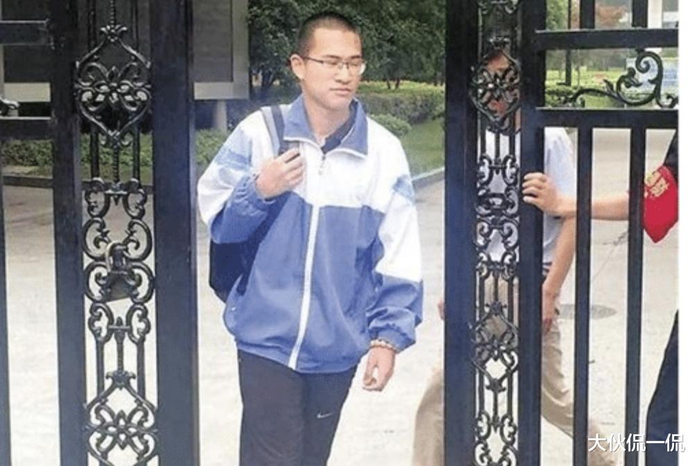 高考|那个笑着走出考场，放言这题目阻止不了打工的小伙，最后多少分？