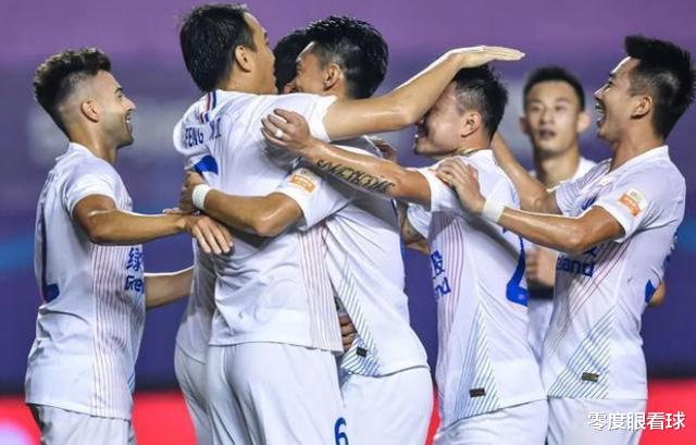 上海申花|申花战富力首发11人浮出水面：李铁昔日爱将坐镇中场，意大利神锋领衔进攻线