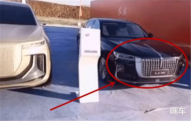 『红旗h9』一批红旗车在国外亮相，H9领头，红旗E115跟随，气场十足