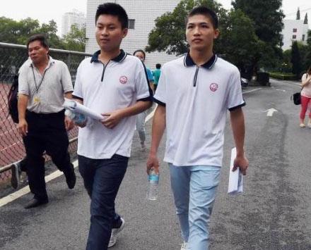 [行凶者]6年前，夺刀救人错过高考的两位考生，后来怎样了？