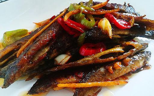 【】它是“穷人的人参”,价格低到才10元一斤,长得小不过却非常补脑