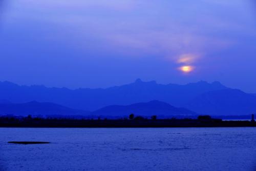 #生肖#未来一周，清风明月，爱情归来，与前任相爱一生永不分离的三星座