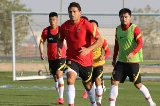 广州恒大■恒大迎来三位新将，其中一人或成中场核心，为前场提供支持