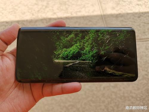 华为mate|华为Mate40将于10月发布,杜比音效+康宁玻璃,首次采用瀑布全面屏