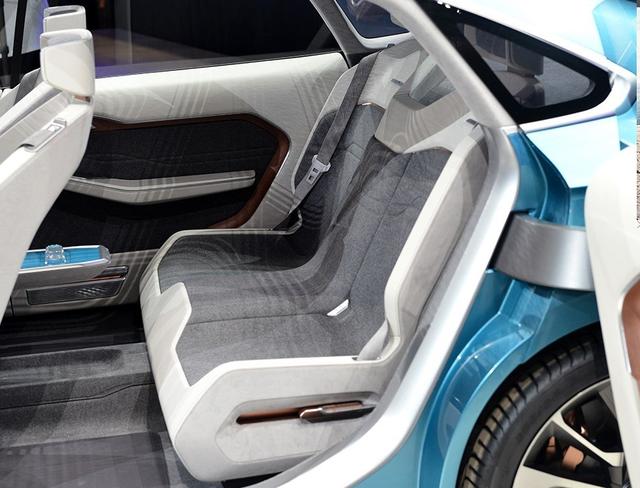 #沃尔沃#吉利全新轿跑，基于沃尔沃CMA平台打造，配对开门设计，12万要火！