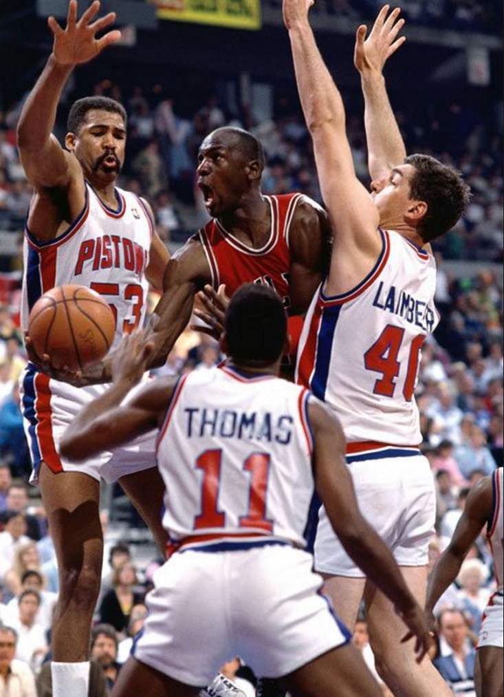 活塞队@巅峰活塞五虎有多恐怖？拿下两连冠，打得乔丹魔术师伯德没脾气