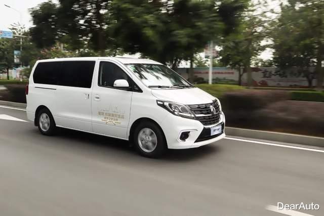 动力|顶配售价不到16万元的MPV，居然敢称“宽适商务舱”