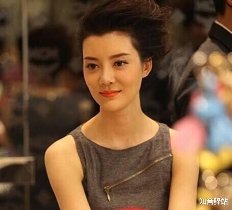 『李兆会』败家子李兆会：花5000万博车晓一笑，离婚打发3个亿，就因不生儿子？