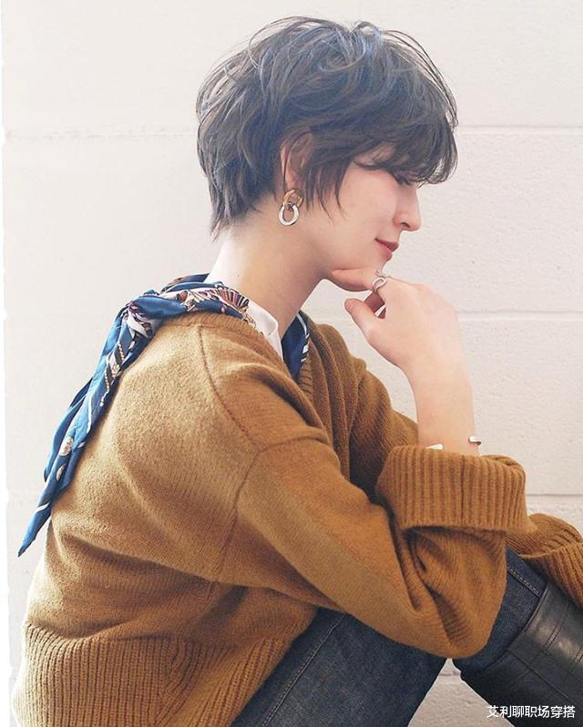 短发|什么样的短发好看？这些发型参考清新也活泼，打造职场新鲜人的知性风范