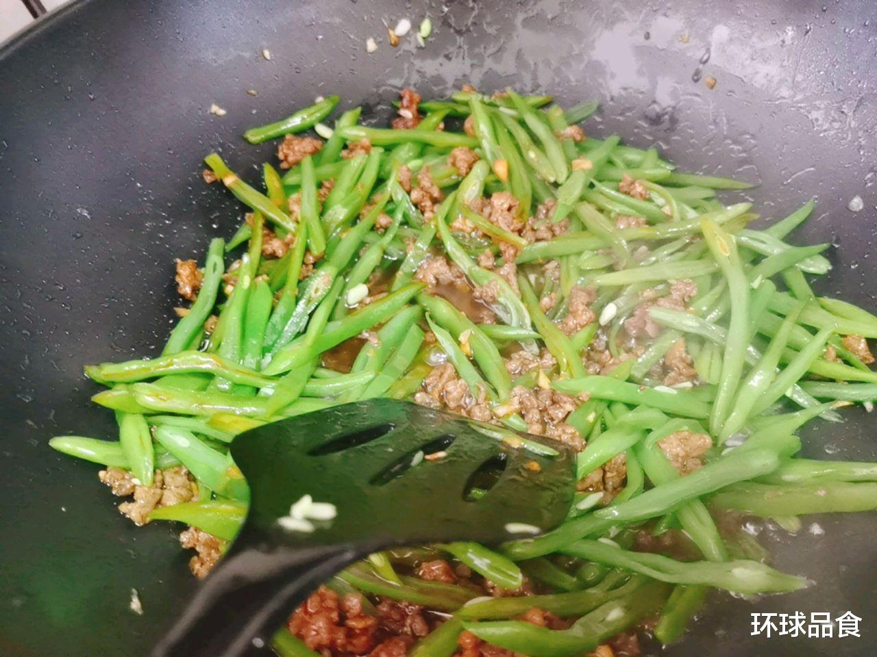 五花肉|冬季，吃白菜萝卜不如吃它，每天炒一盘，补钙质，长个头