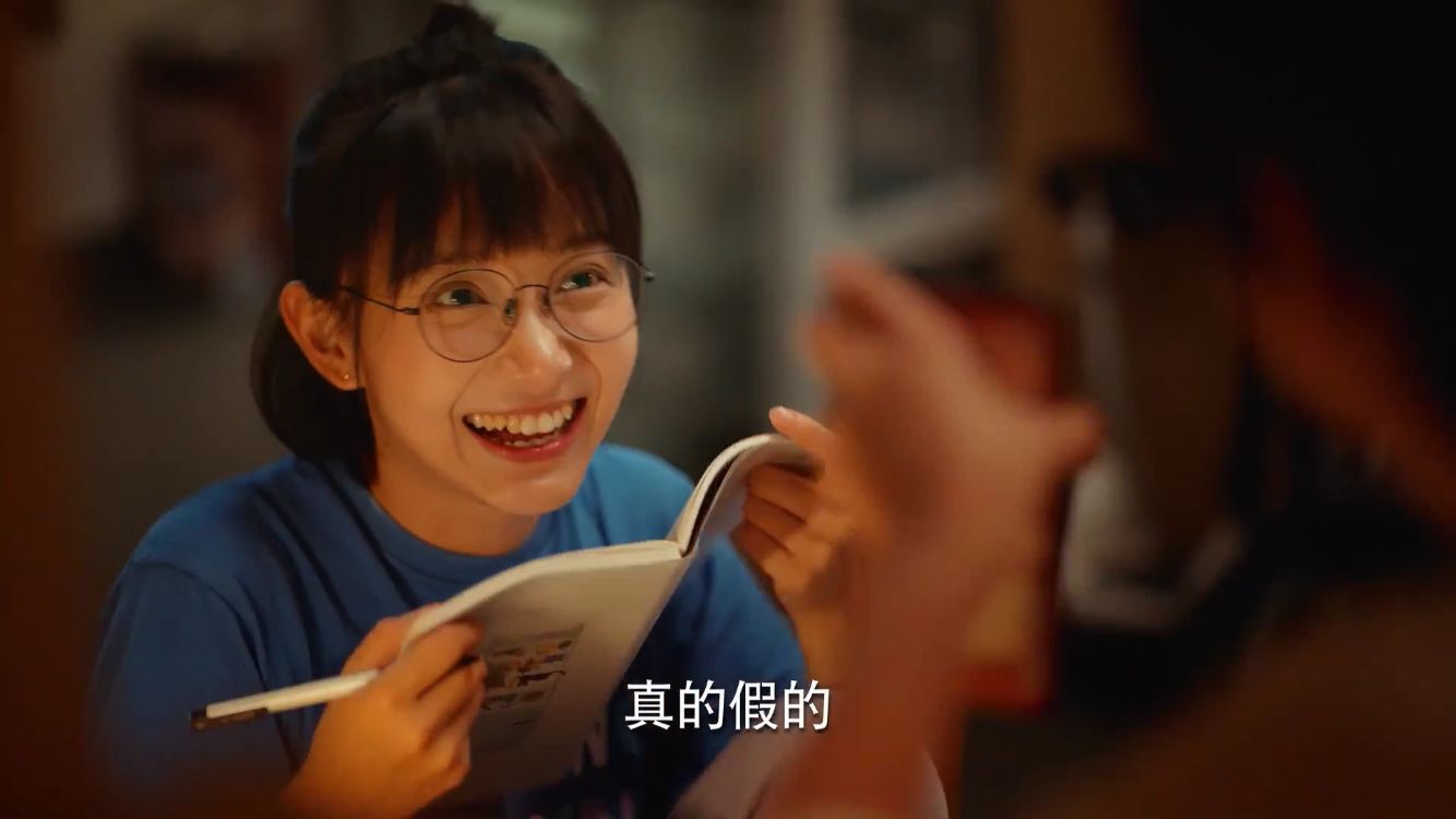 小娘惹|这姑娘什么来头？出道就演女主 新剧关晓彤作配 采访全程抠手指