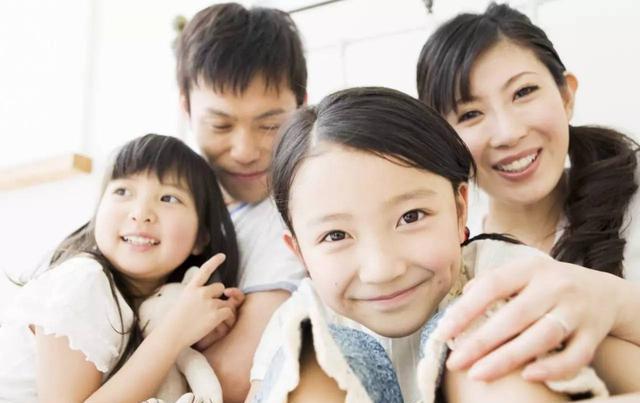 吴佳慧说萌宠 初中少女被逼婚，结婚前一天无奈举报父母，网友：大快人心