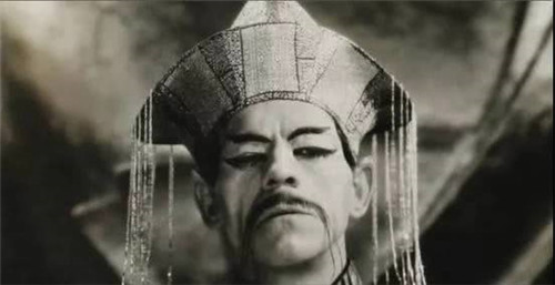 傅满洲|他是虚构出来的清朝人，却让西方惧怕了百余年，名字听着有些熟悉