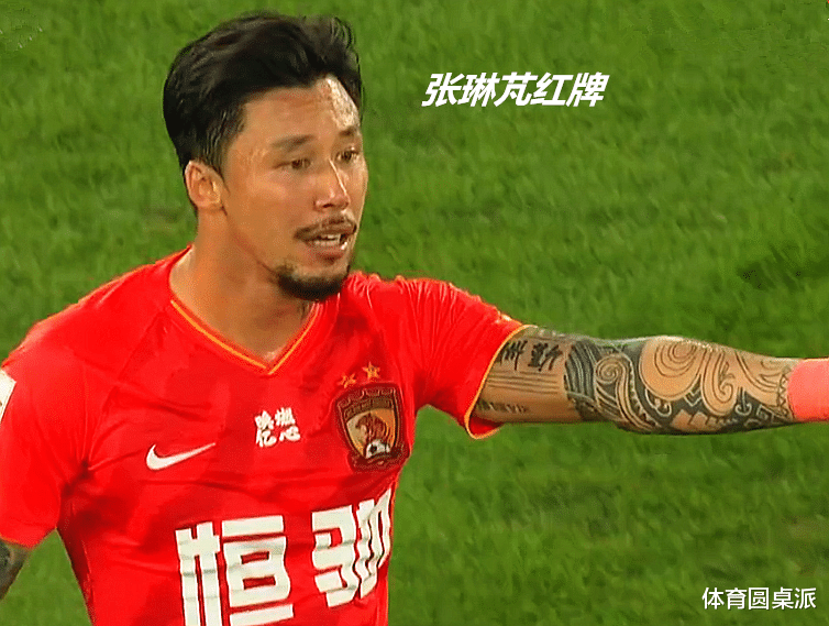 广州恒大|广州恒大保利尼奥逆境救主，为何有个让对方闭嘴动作？连裁判都让他别说话