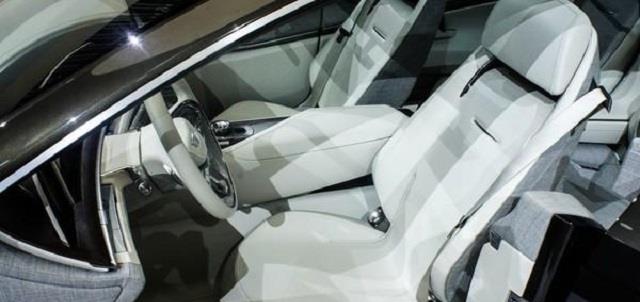 『凯迪拉克』美系全新“杀手锏”，带V8声浪+10AT，长5.3米，比奥迪A6气派10倍