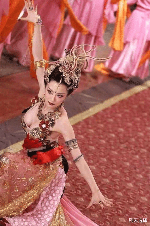 姜子牙|新旧版《封神榜》对比，哪吒我忍了，妲己也忍了，姜子牙真的是忍不住了