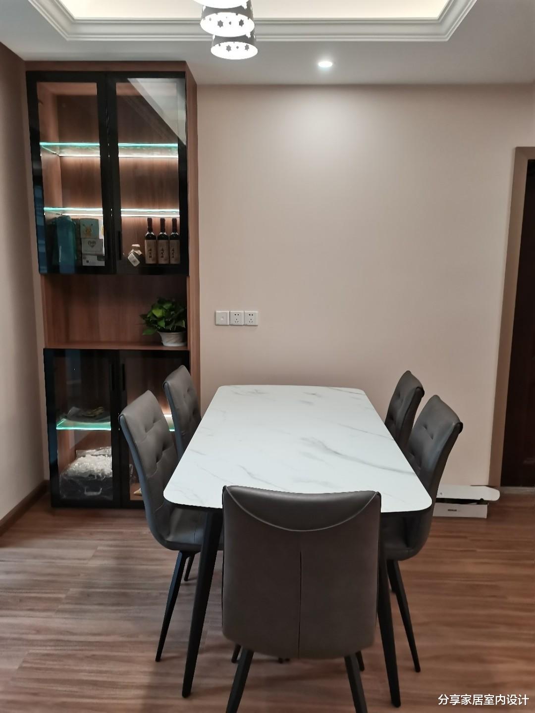 |新房家具终于全部布置好位置,打扫干净特别喜欢,很期待入住啊!