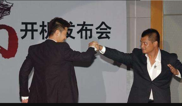 【吴京】他是李连杰的师弟，为了捧红吴京尽心尽责，心甘情愿成为吴京的\反派\！