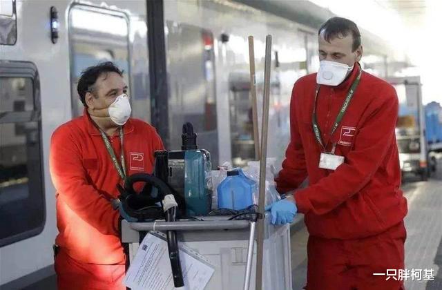 美国：美国登顶：新冠确诊101724例全球第一，中国开始采取行动了！