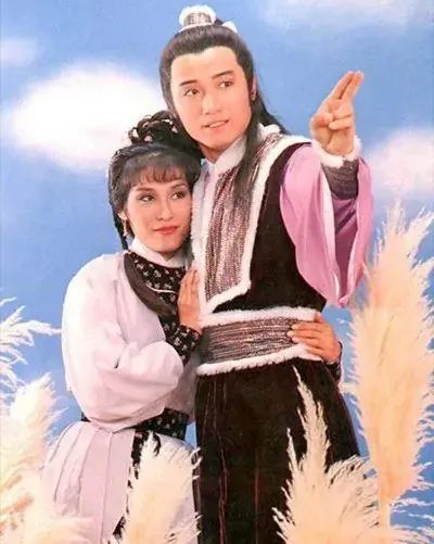 苗侨伟|苗侨伟29岁女儿：完美继承妈妈戚美珍美貌，入演艺圈不想拼爹