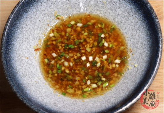 苦瓜|客家正宗“隔水蒸鸡”鸡肉香嫩又可口，比广东白切鸡好吃100倍