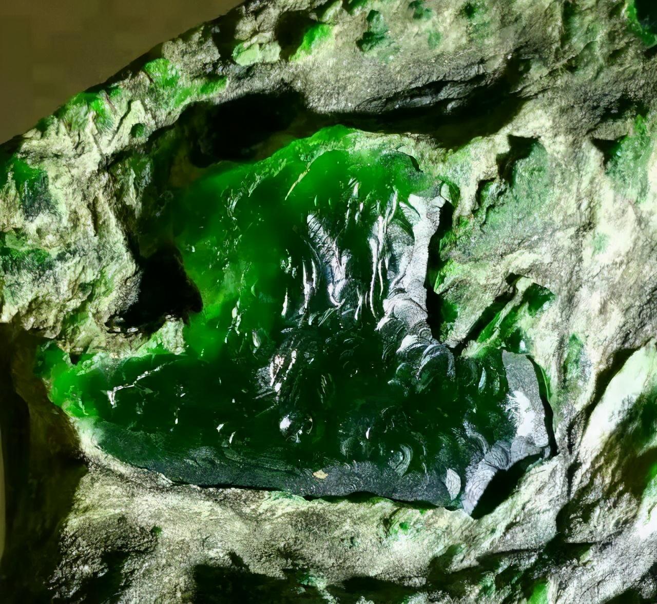 翡翠|盘点一下什么是翡翠中的帝王绿