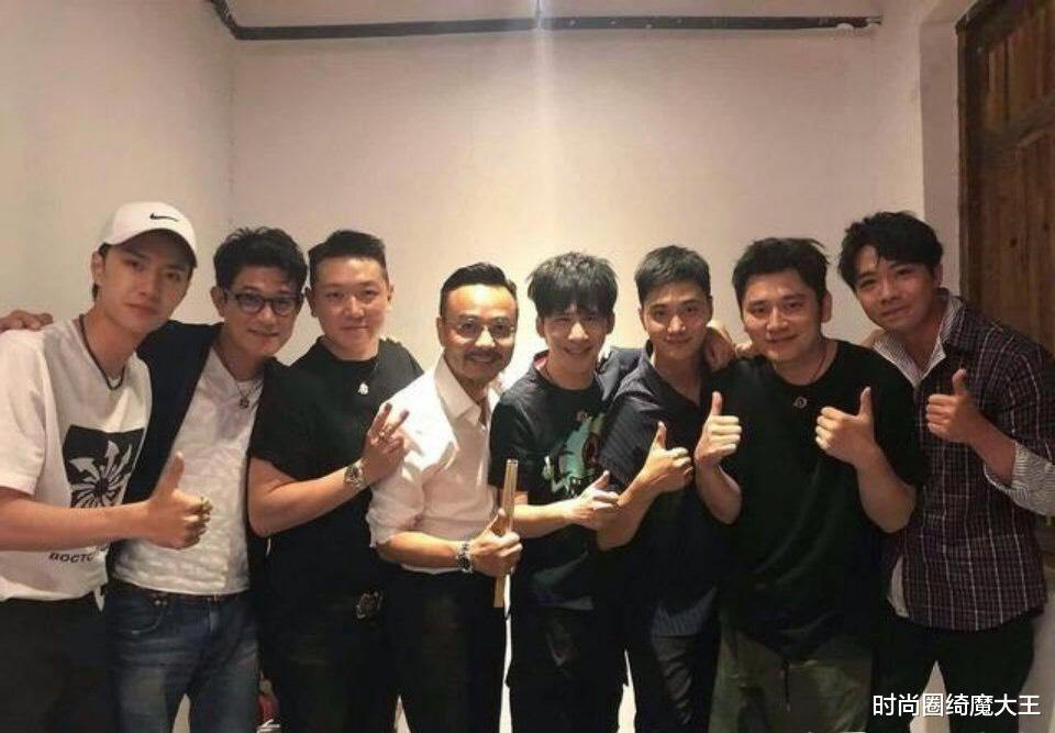 王一博▲高天鹤作弊事件发酵，镜头全剪退出《天天向上》，连累王一博被黑