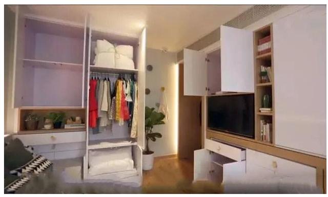 「」35岁大龄剩女啃老和父母挤28㎡，老房脏乱差，父亲被迫离家