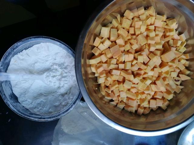 红薯|七月吃正合适,碰到它从不犹豫,一买就是10斤,当早餐吃很有营养