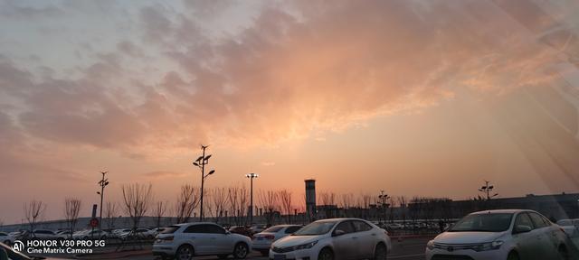 「5g手机」荣耀V30 Pro值得买吗?一个月重度使用者来告诉你真相