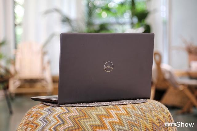戴尔灵越|戴尔灵越7000体验 4K屏加硬实力打造高性能办公生产力工具