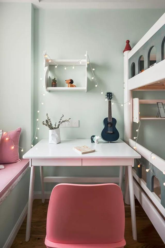 【】89㎡三居室，厨房设计了内开窗，没想到效果这么好，真装对了